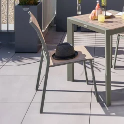 Chaise de jardin empilable ESSENTIA Lin & Vert laurier