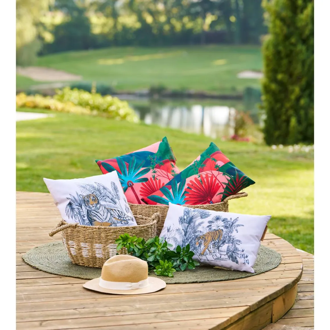 Coussin déco d'extérieur MAORIA motif Tigre