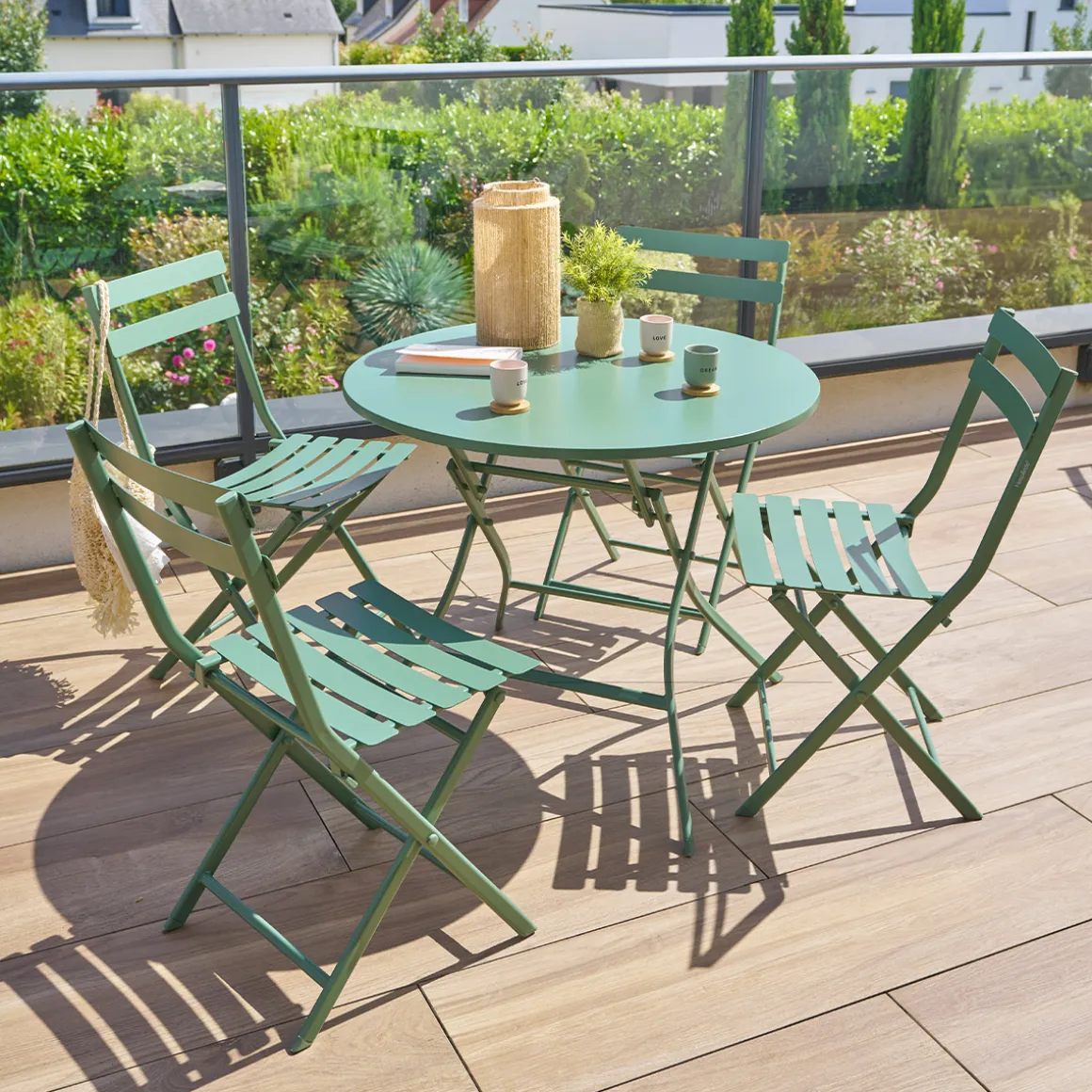 Ensemble table de jardin ronde + 4 chaises empilables GREENSBORO Vert Olive
