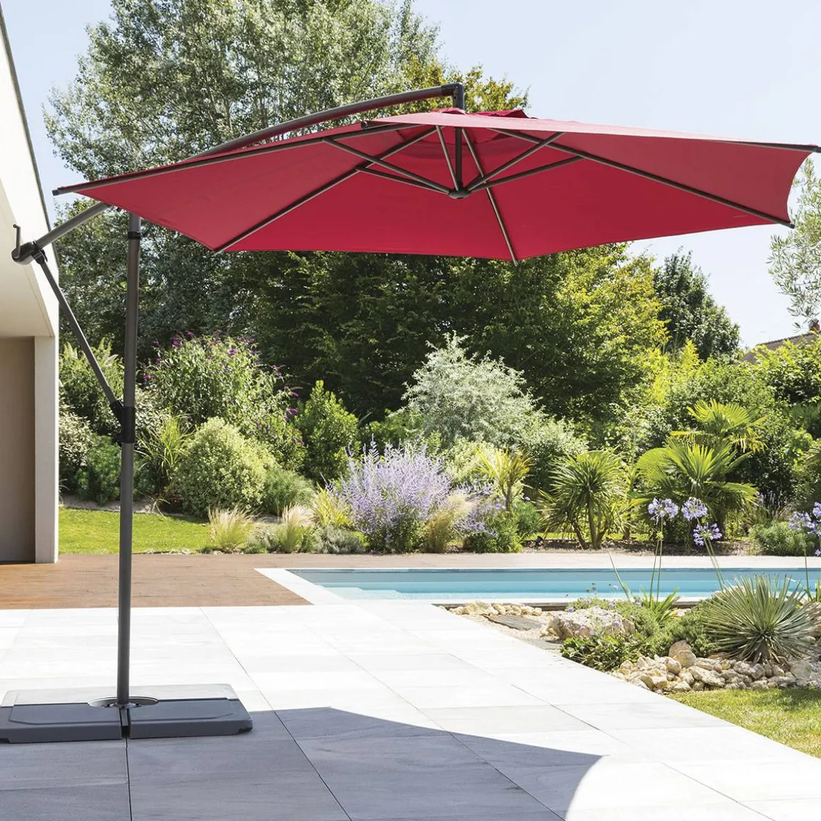 Parasol déporté rond MANOA Bordeaux