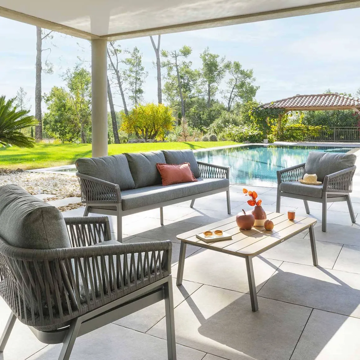 Salon de jardin ORIENGO Anthracite & Graphite
