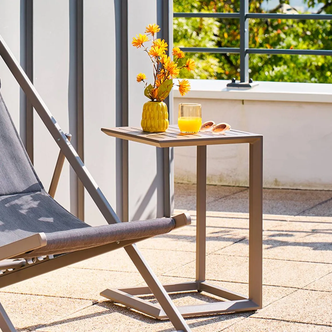 Table d'appoint de jardin carrée EVASION Café