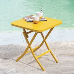 Table d'appoint de jardin carré GREENSBORO Jaune moutarde