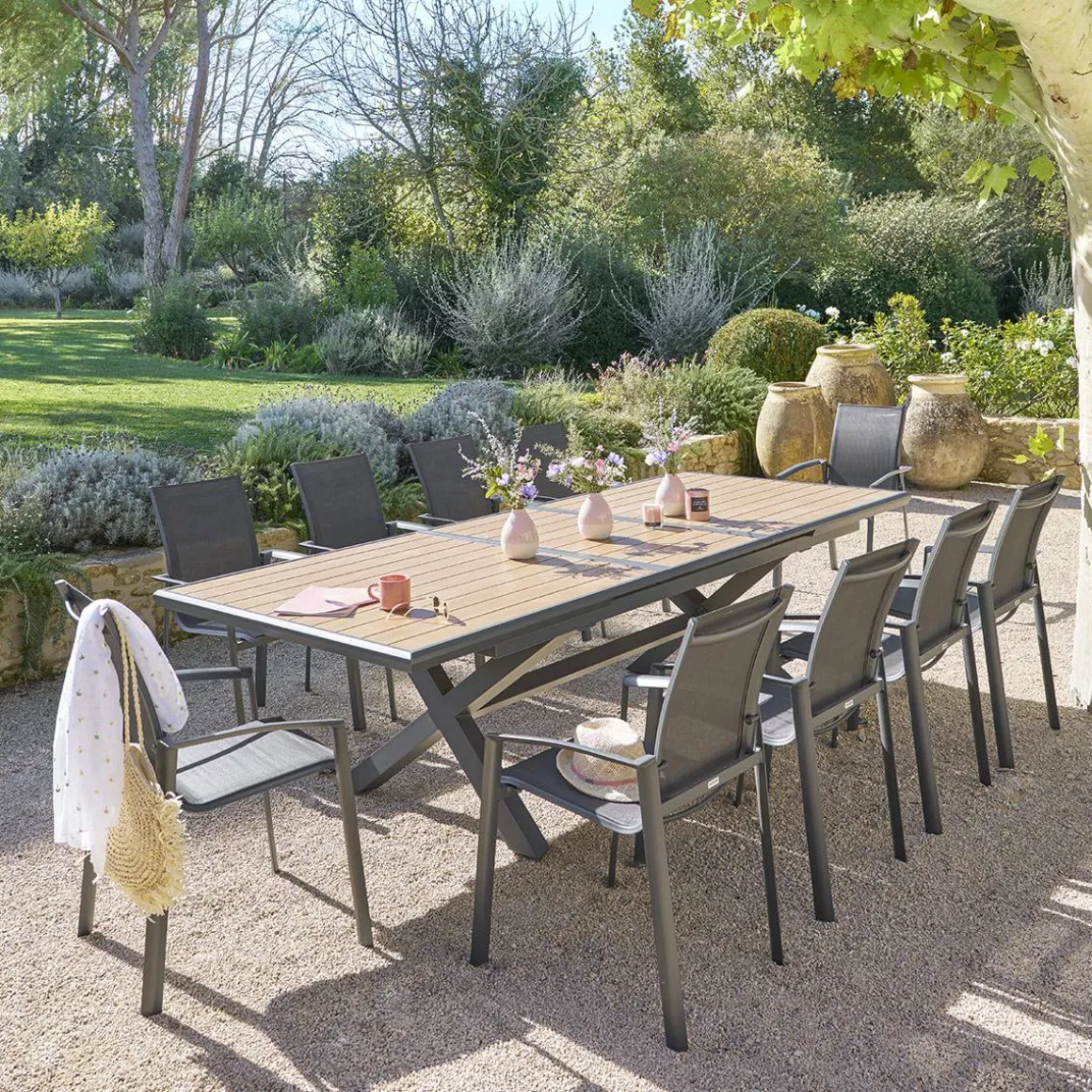 Table de jardin extensible AXIOME Effet bois Noix & Graphite