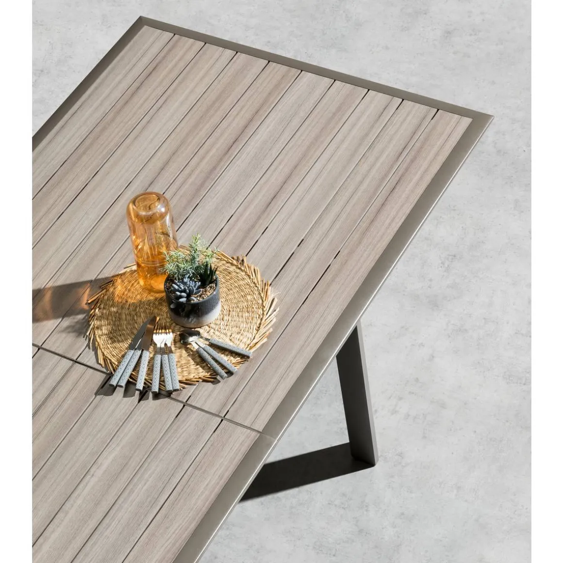 Table de jardin extensible PAVANE Seigle & Praline
