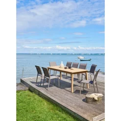 Chaise de jardin empilable ESSENTIA Wengé & Tonka